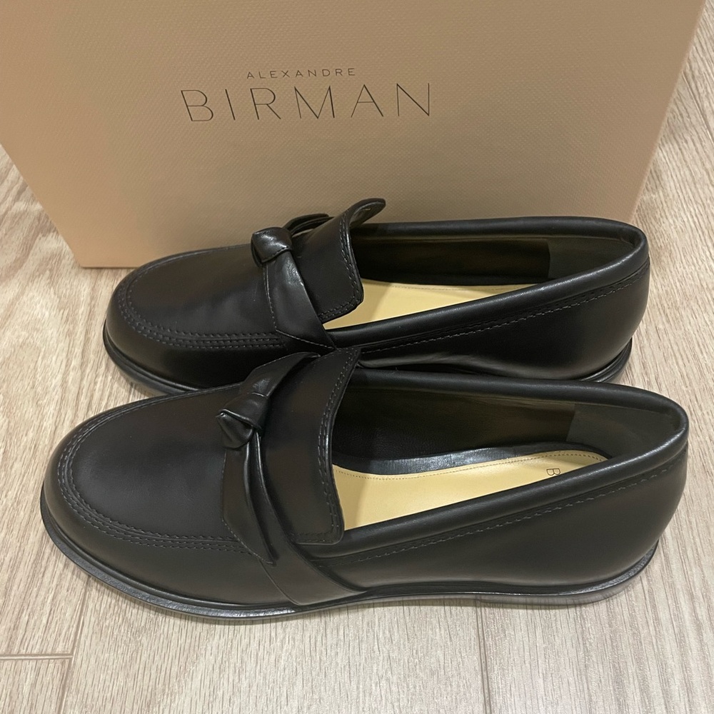 Alexandre Birman black leather loafers in size 7 brand new